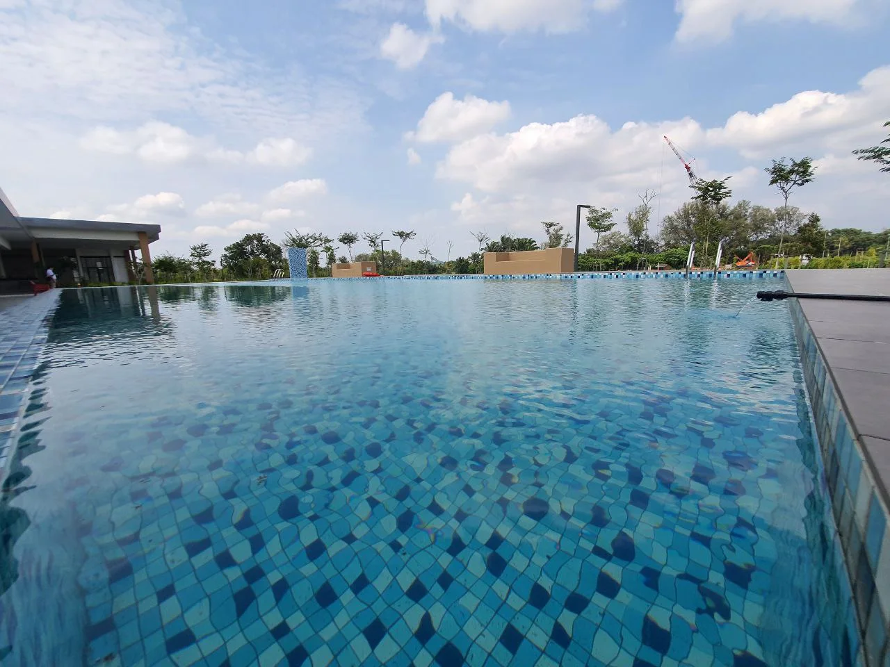 photo_6152328136994437127_y