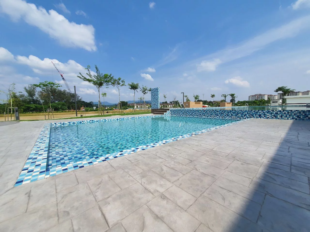 photo_6152328136994437128_y