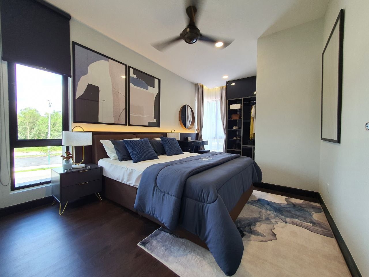 photo_6197500803422470624_y